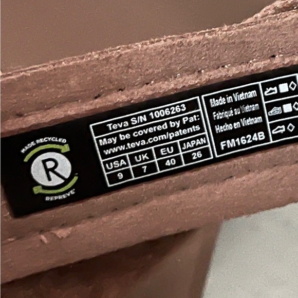 Teva Verra Sandal in Acorn Brown | Size 9 - Picture 4 of 6